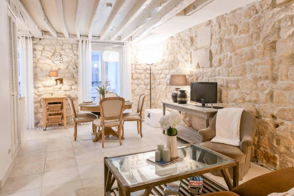 Cosy Appartement En Plein Marais باريس المظهر الخارجي الصورة